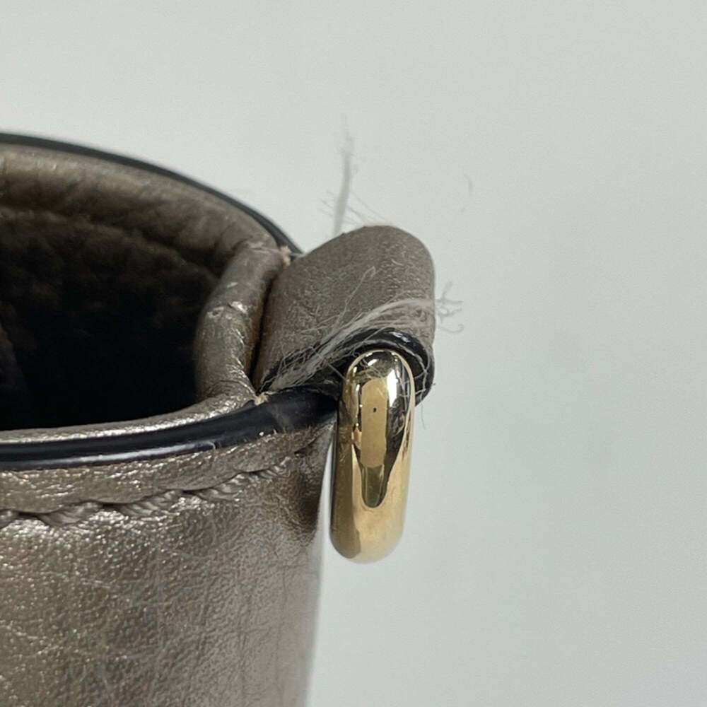 GUCCI Gold Leather Shoulder Bag - Picture 4 of 8